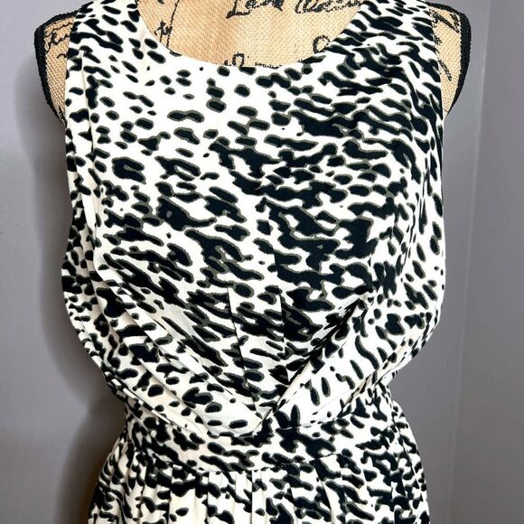 W118 by Walter Baker animal print sleeveless high low dress size medium office - Picture 7 of 8